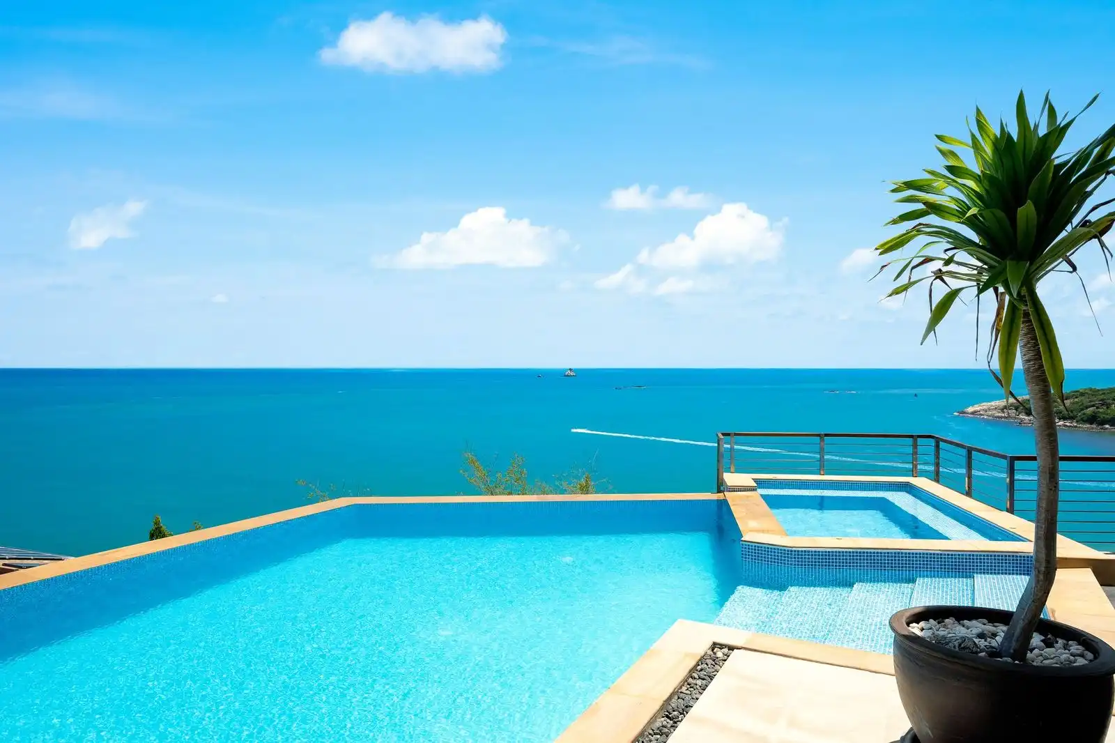 CS125 Serene Haven Retreat 5 Bedrooms Choeng Mon View 006