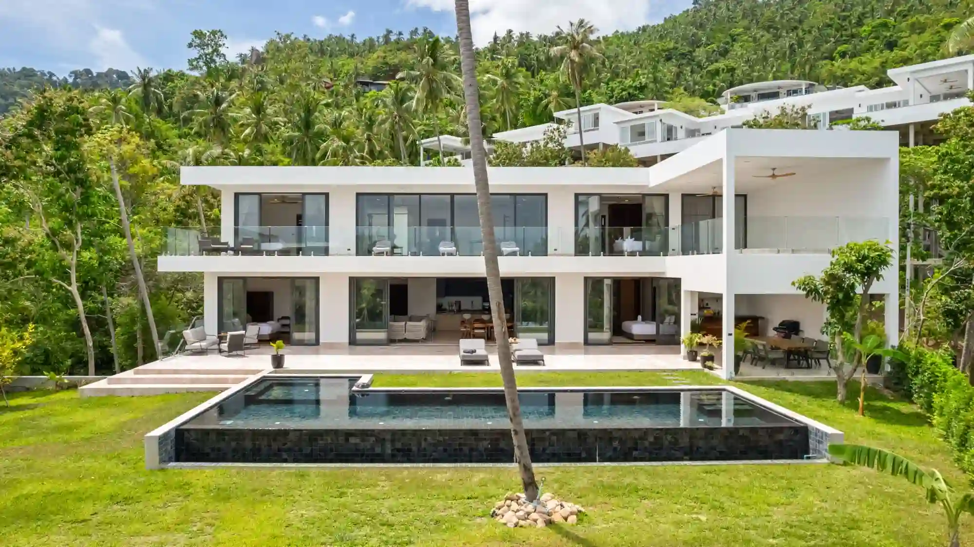 CS128 Luxurious 5 Bedroom Villa Lamai View 004