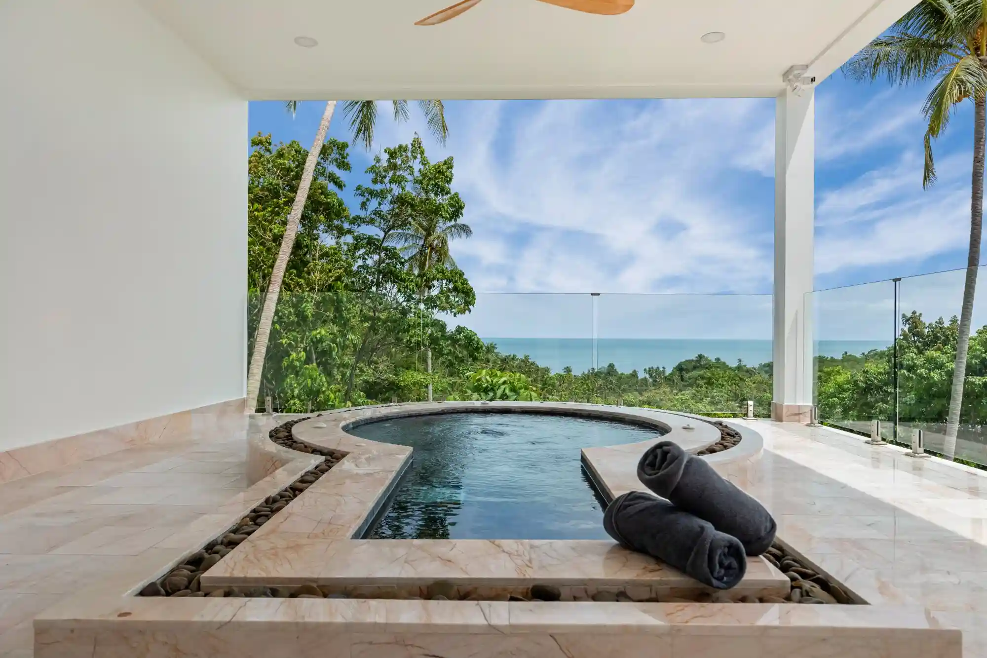CS128 Luxurious 5 Bedroom Villa Lamai View 025