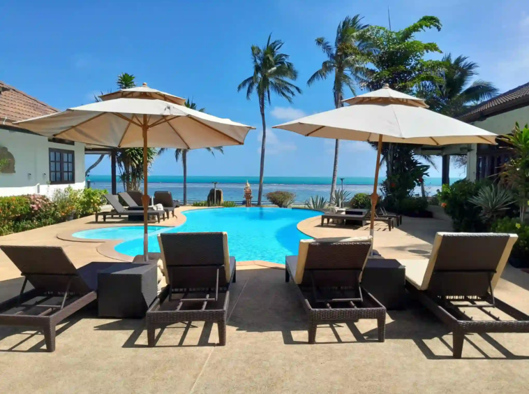 CS132 Spectacular Beachfront Villa Retreat in Koh Samui View 023