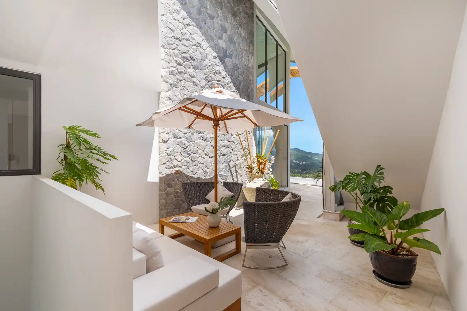 CS140 Nakara Queen Villa View 002