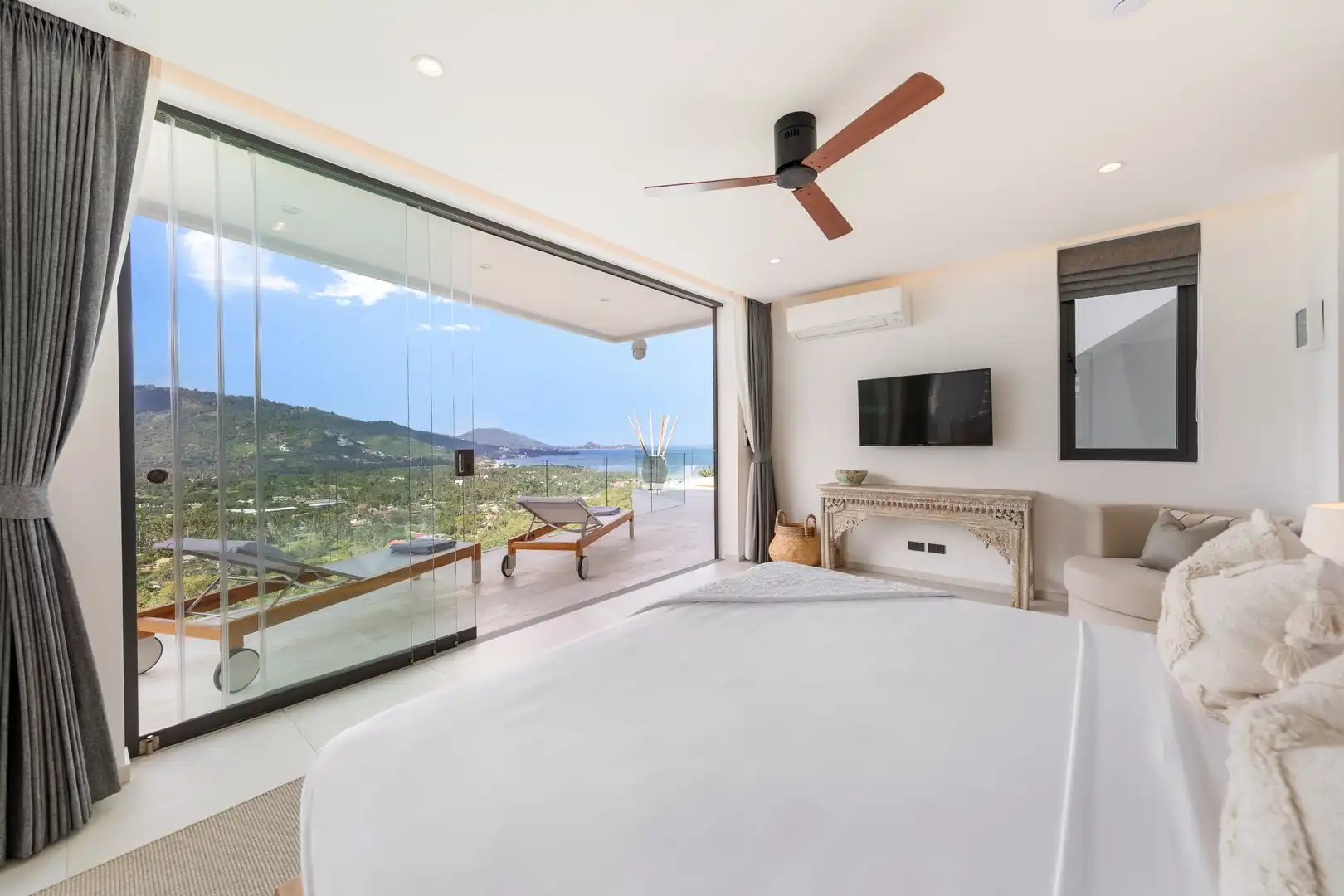 CS140 Nakara Queen Villa View 004